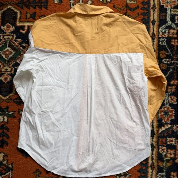 Abercrombie and Fitch Oversized Color-Block Button Down - Picture 4 of 5